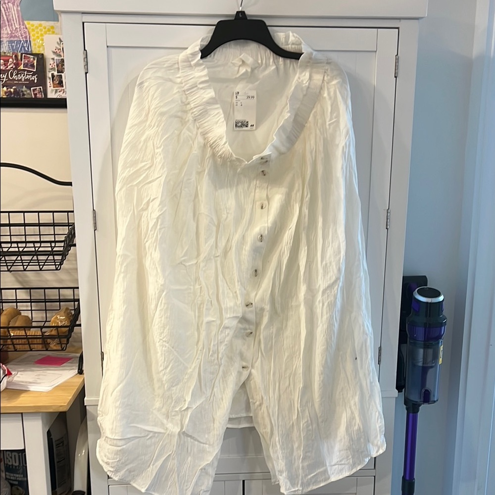 H&M White Button Down Shirt